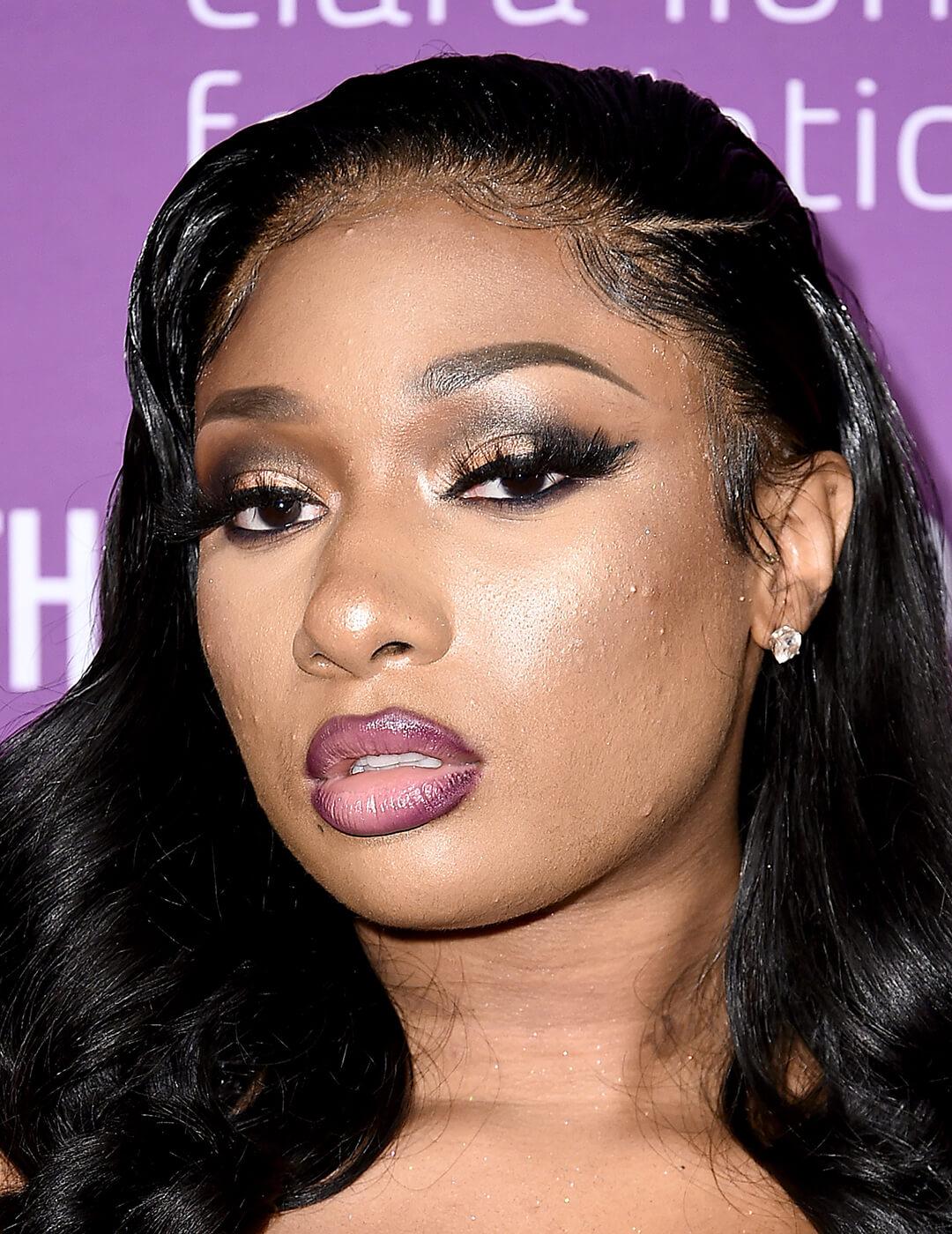 Megan Thee Stallion looking glam with a smoky eye makeup look at the red carpet Desktop