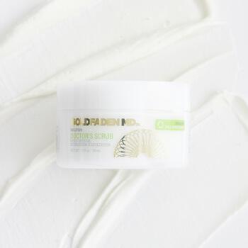 Ipsters signed up to receive a January Glam Bag Plus might receive GOLDFADEN MD Doctor's Scrub Mobile