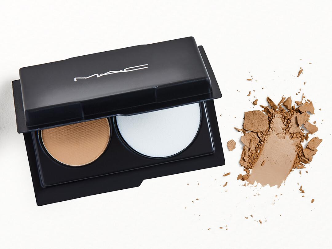 M·A·C Studio Fix Powder Foundation Desktop