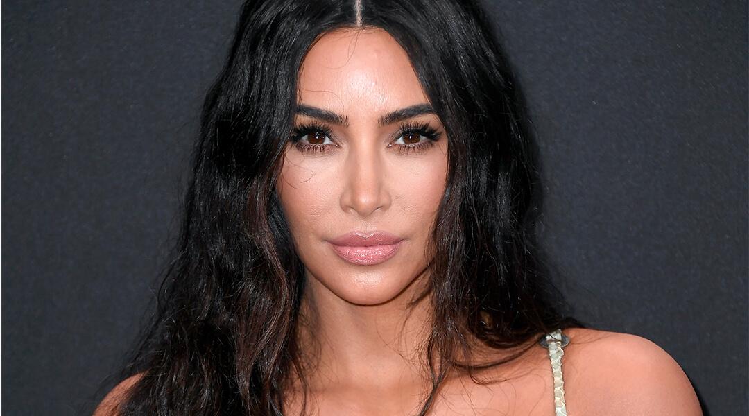 Close-up of Kim Kardashian rocking a natural eye makeup look Desktop